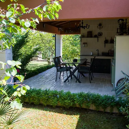 Apartament Dva Mosta